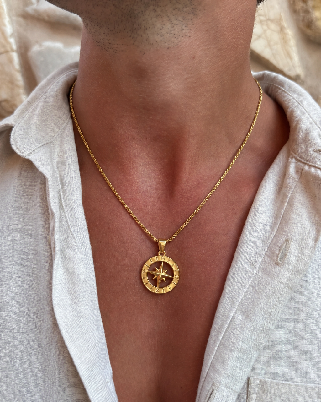 NORD COMPASS PENDANT